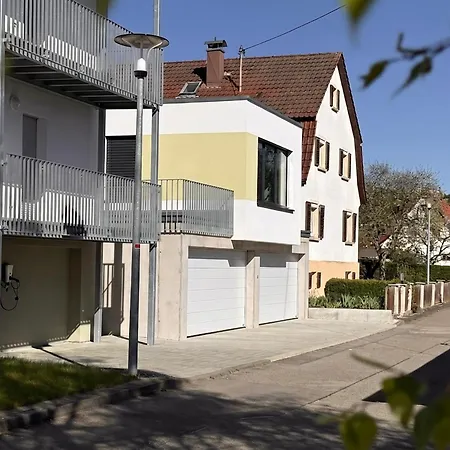 Kleines Wohnhaus In *